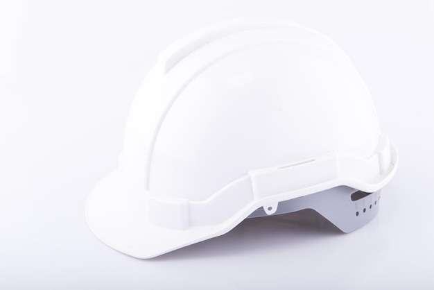 Photo close-up du casque sur fond blanc