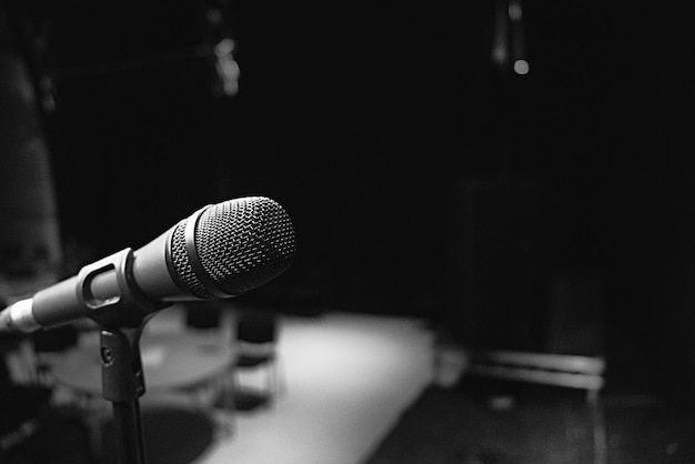 Close-up du microphone en studio