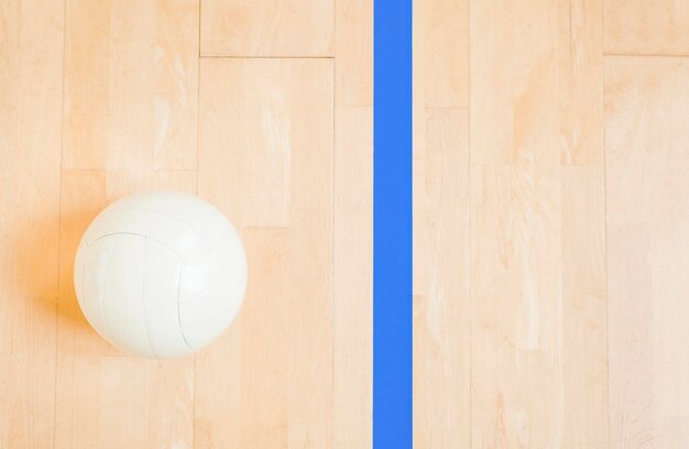 Photo close-up d'un match de volley-ball sur le terrain