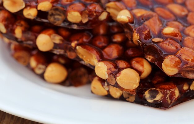 Close up of Jaggery Candy aux cacahuètes