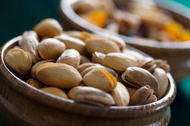 Close up de pistaches dans le bol