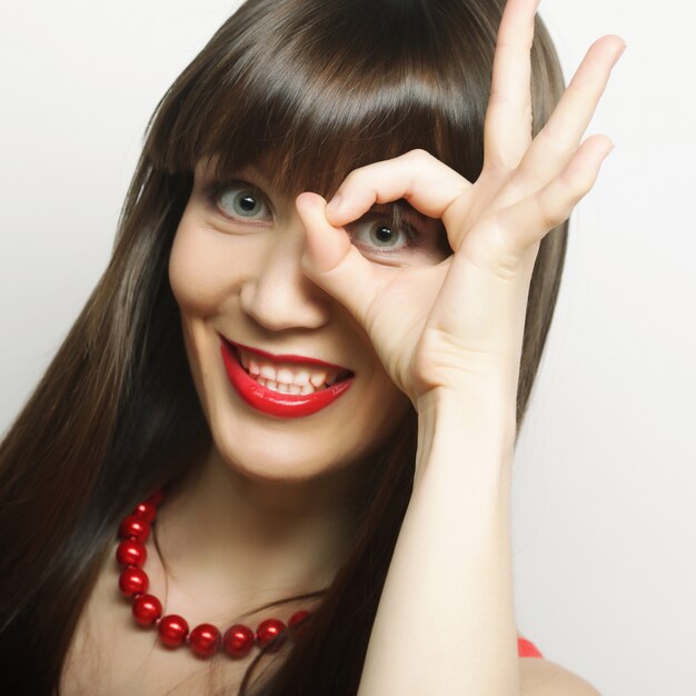 Close up portrait souriant brune