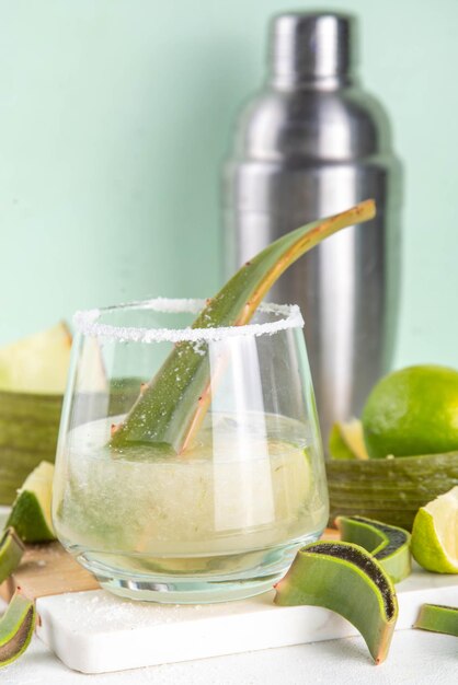 Le cocktail à l'aloe margarita