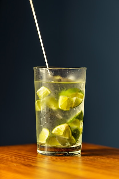 Photo cocktail caipiroska.