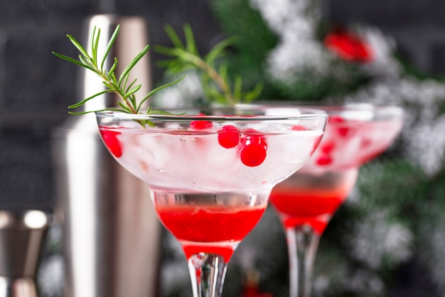 Cocktail de canneberges et de margarita. Boisson de Noël