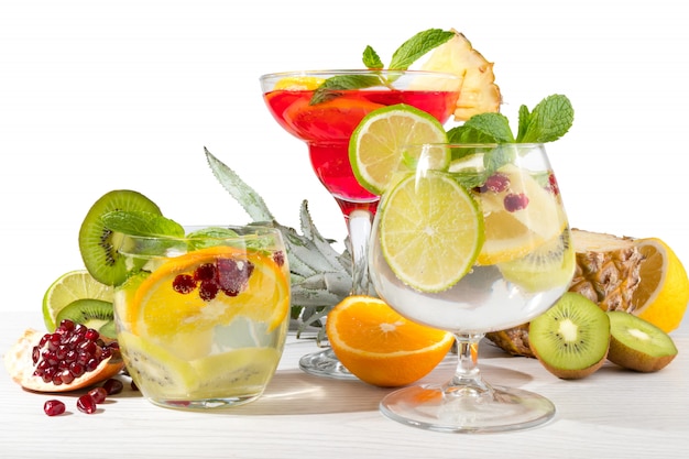 Cocktails de fruits aux fruits