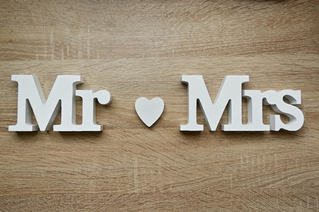 Le coeur entre les mots Mr et Mrs