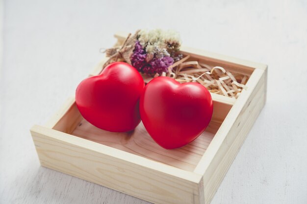 Coeur rouge en boîte d&#39;amour