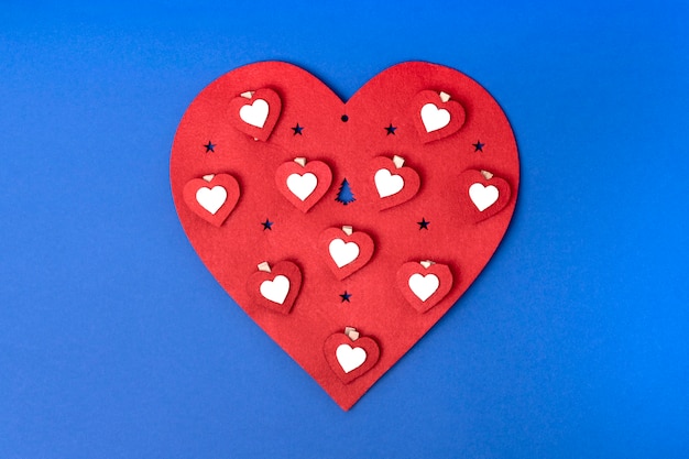 Coeur rouge. Carte de voeux pour la Saint Valentin.