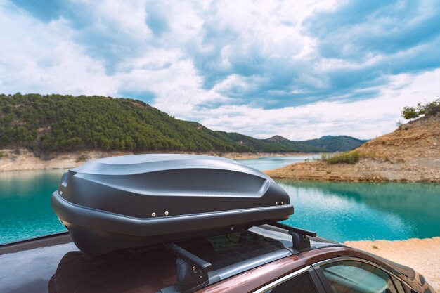 Coffre De Toit De Voiture En Plastique Ou Porte-bagages De Toit Pour  Voyager Conteneur De Rangement Amovible Sur La Galerie De Toit De Voiture