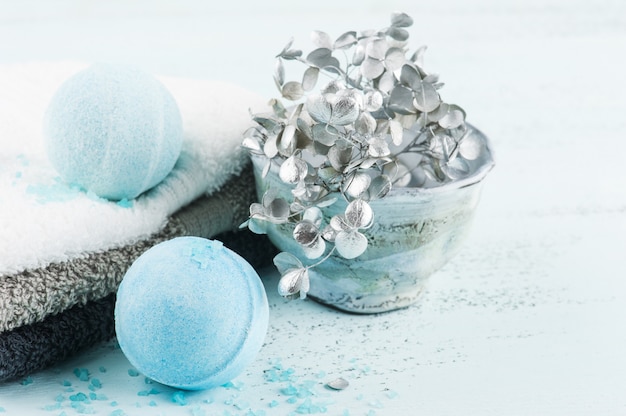 Coffret spa avec bombes de bain bleues