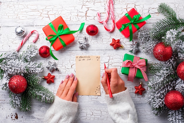 Coffrets cadeaux et lettre au père Noël