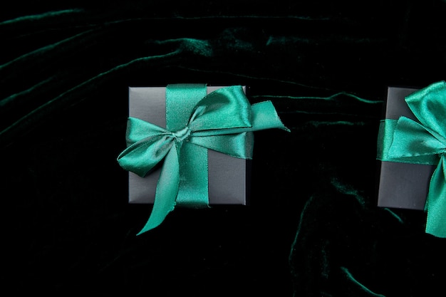 Coffrets cadeaux de luxe noirs avec ruban vert