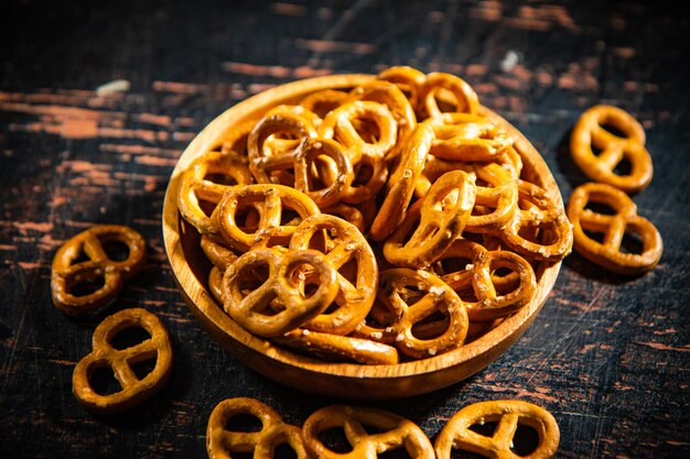 Collation de bretzels salés pour la bière