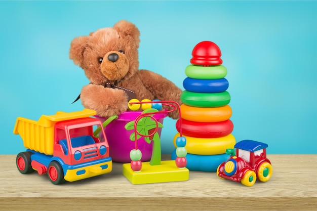 Collection de jouets isolée sur fond clair