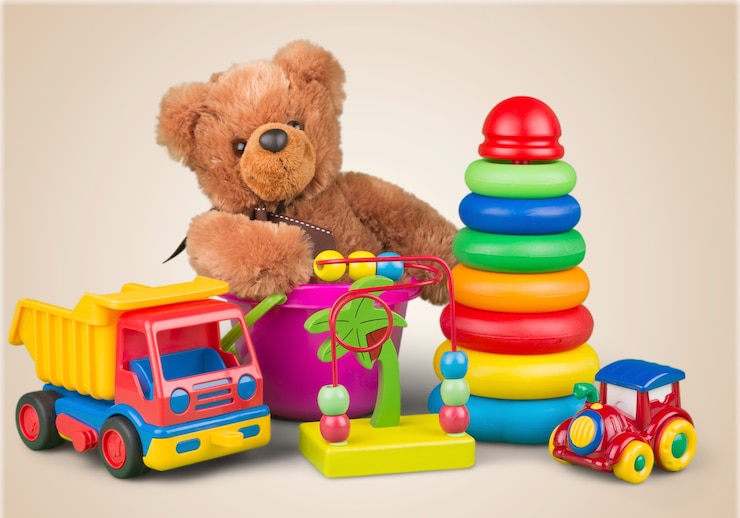 Photo collection de jouets isolée sur fond