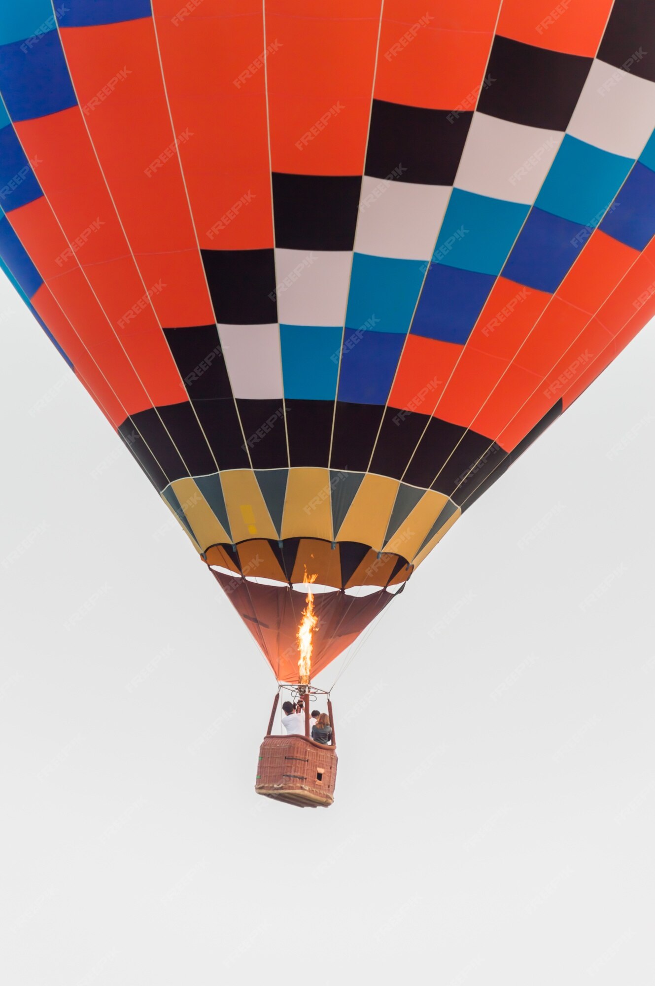 Coloré De Ballon Volant Sur Le Ciel