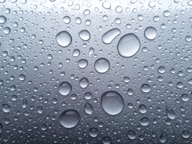 Photo coloré et beauté des gouttes de pluie