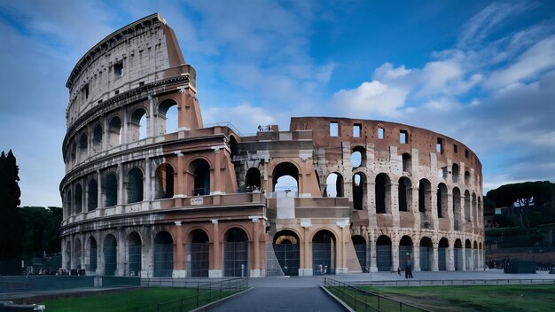 Colosseum isolé sur blanc symbole architectural et historique de Rome et de l'Italie