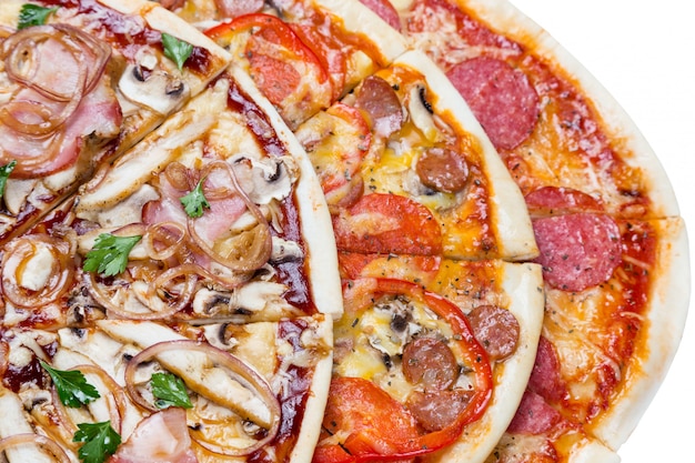 Combo avec trois tranches de pizzas différentes