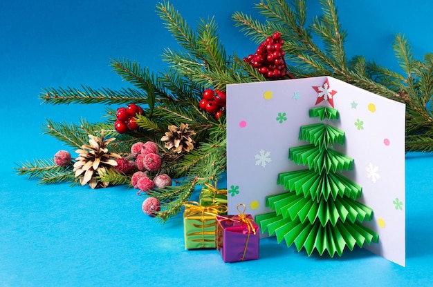 Comment faire une carte de Noël avec un arbre volumétrique Étape 10