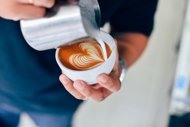 comment faire du café latte art