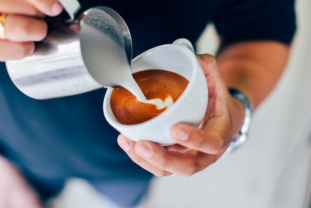 comment faire du café latte art