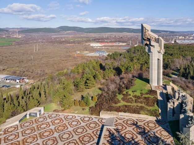 Photo le complexe commémoratif des défenseurs de stara zagora, en bulgarie