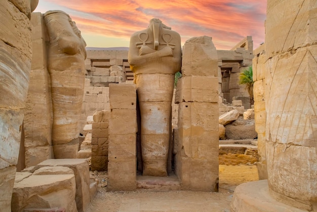 Complexe du Temple de Karnak Très beau ciel Louxor Egypte Afrique