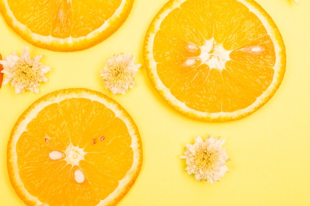 Composition de motifs de fruits orange