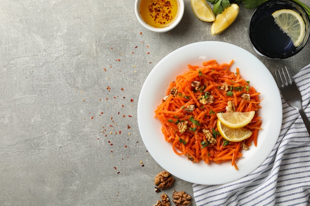 Composition avec une savoureuse salade de carottes