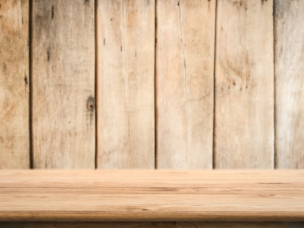 Comptoir en bois vide avec fond de bois grunge