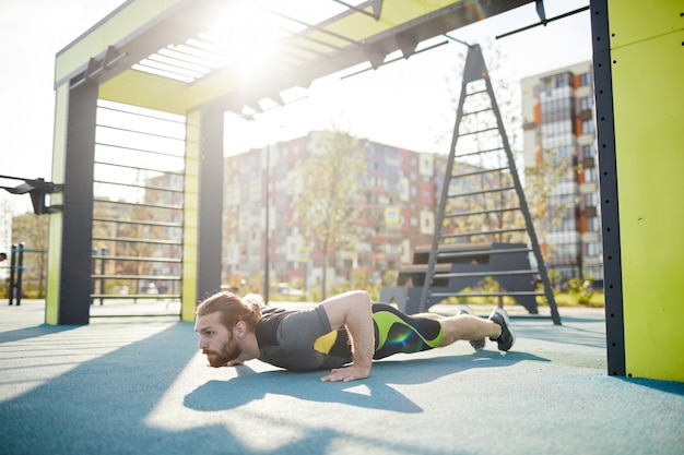 Concentré sur les pompes