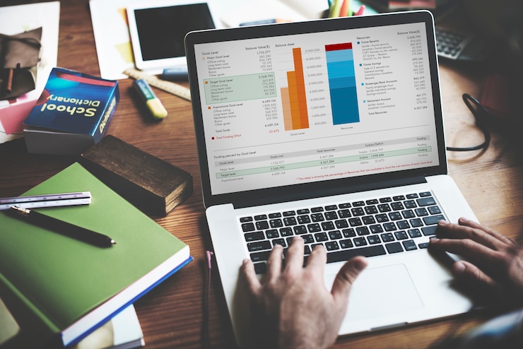 Photo concept d&#39;analyse des données statistiques de finance de travail