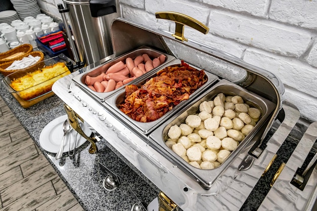 Concept de buffet de petit-déjeuner Heure du petit-déjeuner dans un hôtel de luxe