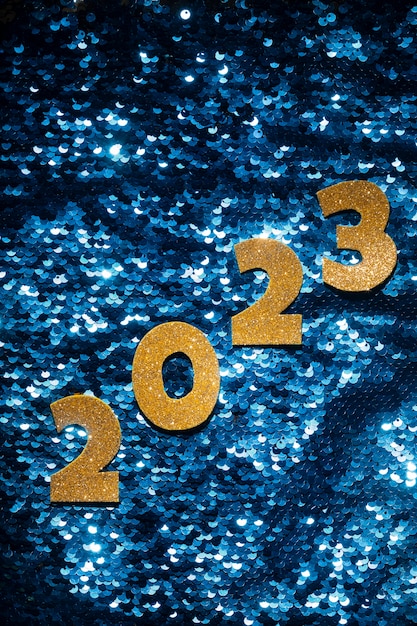 Concept de changement d'année avec fond bleu