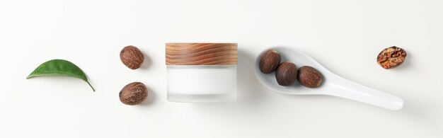 Photo concept de cosmétiques de soins de la peau beurre de karité vue de dessus