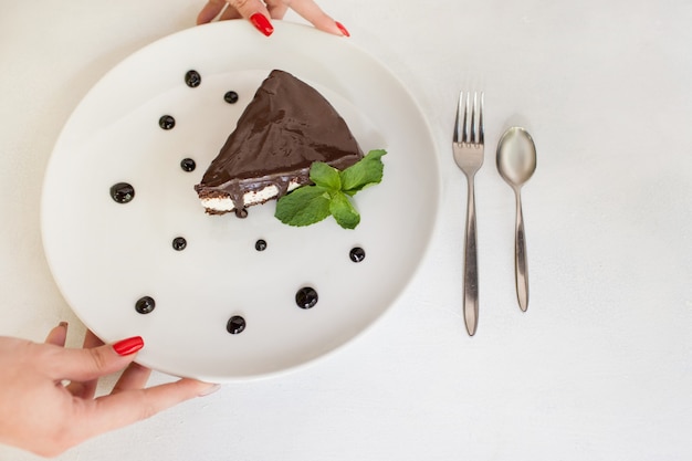 Concept de créativité de recette de dessert de gâteau au chocolat d'art de photographie de nourriture