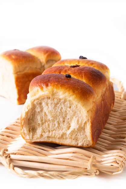 Concept De Cuisson Des Aliments Pain De Mie De Lait Doux Bio Fait Maison Sur Un Plateau De Pain En Osier