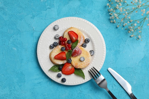 Concept de délicieuses crêpes au fromage sucrées vue de dessus