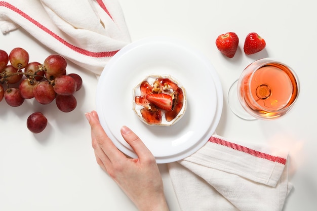 Concept de délicieux camembert de cuisine française