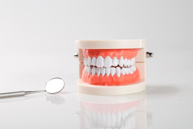Le concept dentaire des outils de santé pour la santé