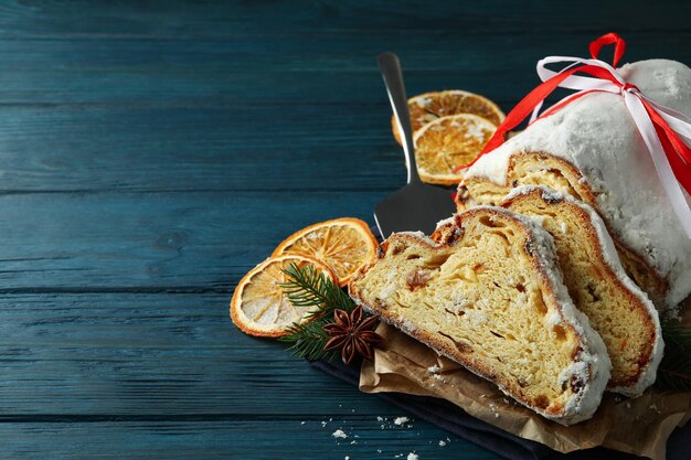 Concept de dessert allemand Stollen espace pour le texte