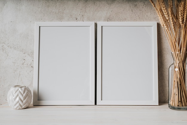 Le concept du cadre blanc est magnifique.