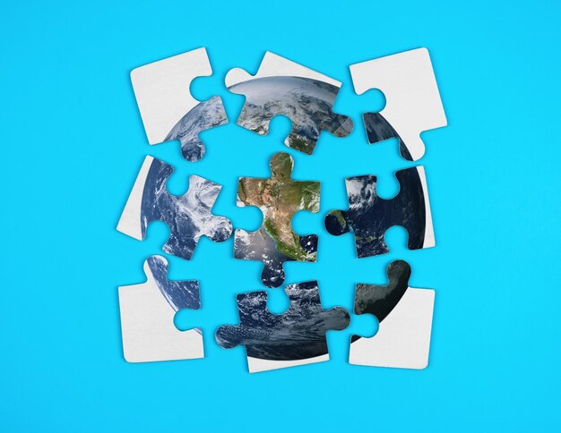 Concept d'entreprise avec globe de puzzle de construction