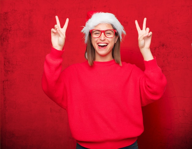 Photo concept de noël de jolie jeune femme. fond éditable