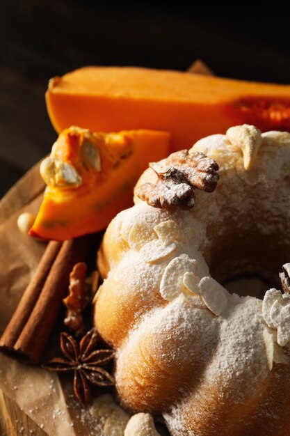 Concept de nourriture d'ambiance d'automne Gâteau à la citrouille