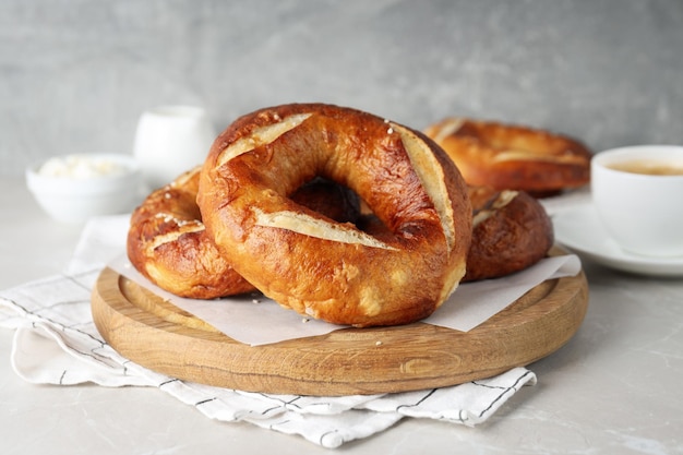 Concept de nourriture savoureuse bagel savoureux produits de boulangerie