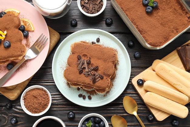 Le concept de la nourriture sucrée Tiramisu