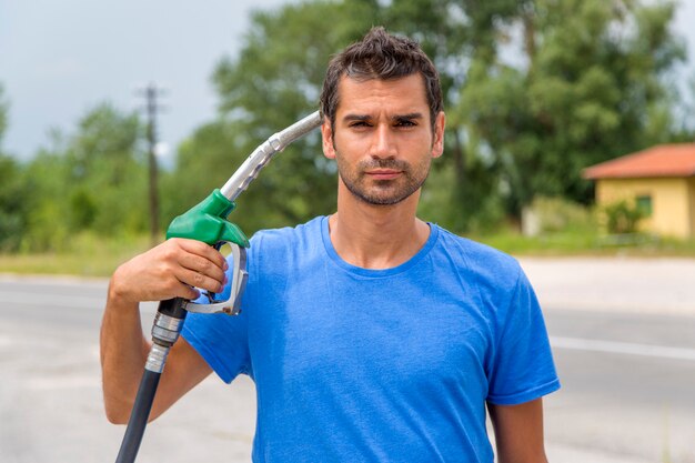 Concept de prix élevé du carburant